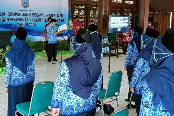 Empat PNS Difabel Ucapkan Sumpah Janji