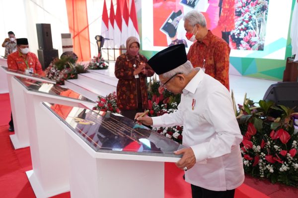 Hadirkan Transformasi Ekonomi Inklusif Untuk Semua Kalangan, Wapres Resmikan Enam PLUT KUMKM